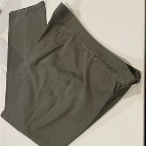 Women’s Liz Claiborne pants size 14